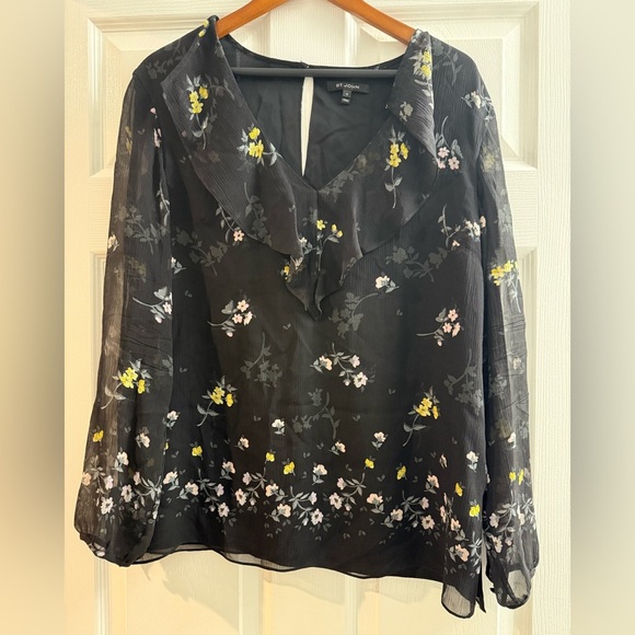 St. John Tops St. John Floral Print Blouse Size Medium Retail $795 - Picture 2 of 9